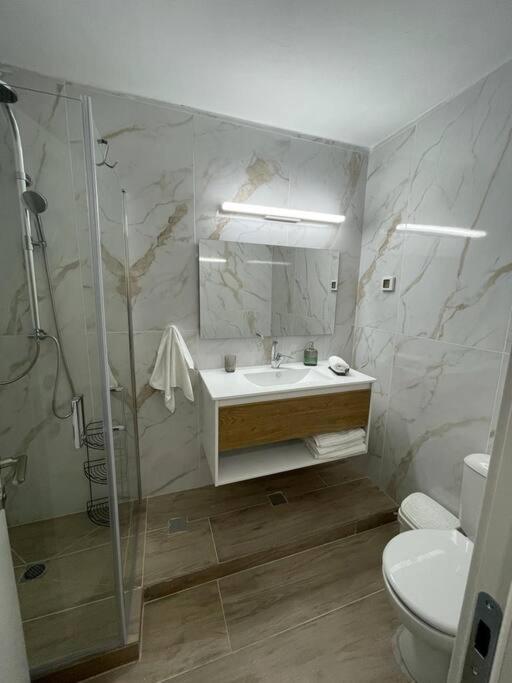 Dc Apartments - 2 Bedrooms Near The Beach Eilat Kültér fotó
